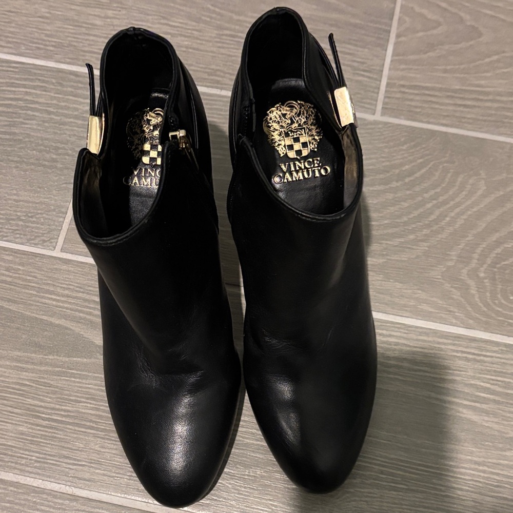 Vince Camuto Elegant Black Booties